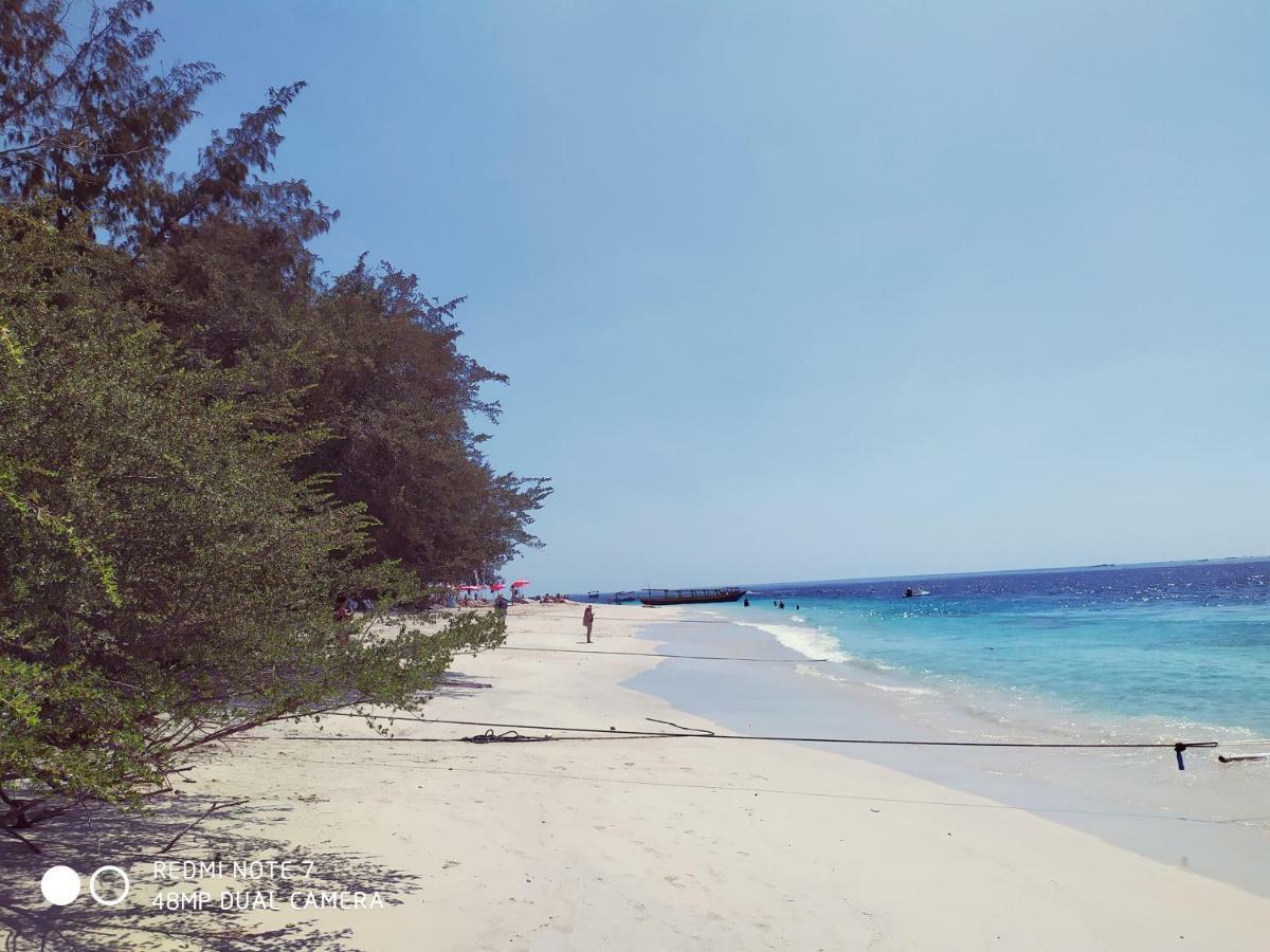 Ferienwohnung Kusuka Bungalow Gili Trawangan Exterior foto